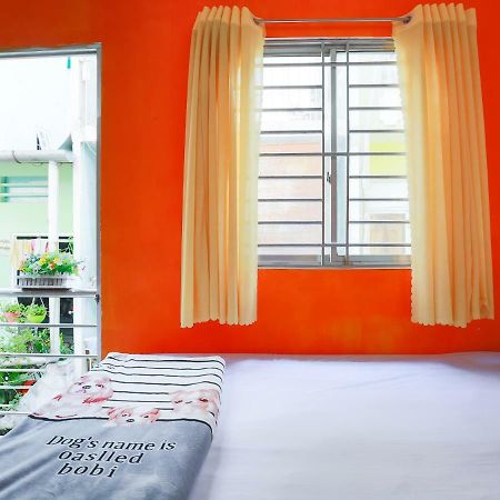Color House Hostel Хошимин Экстерьер фото
