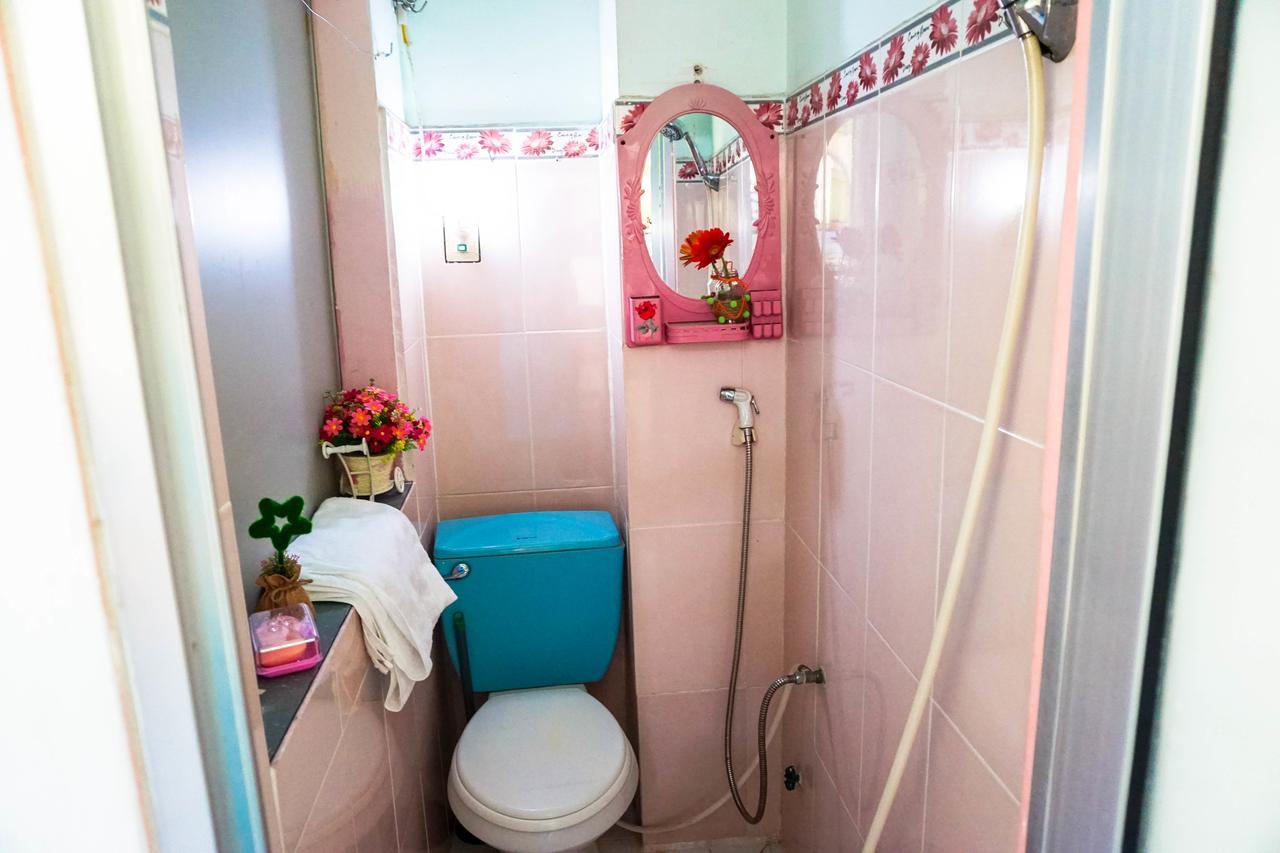 Color House Hostel Хошимин Экстерьер фото