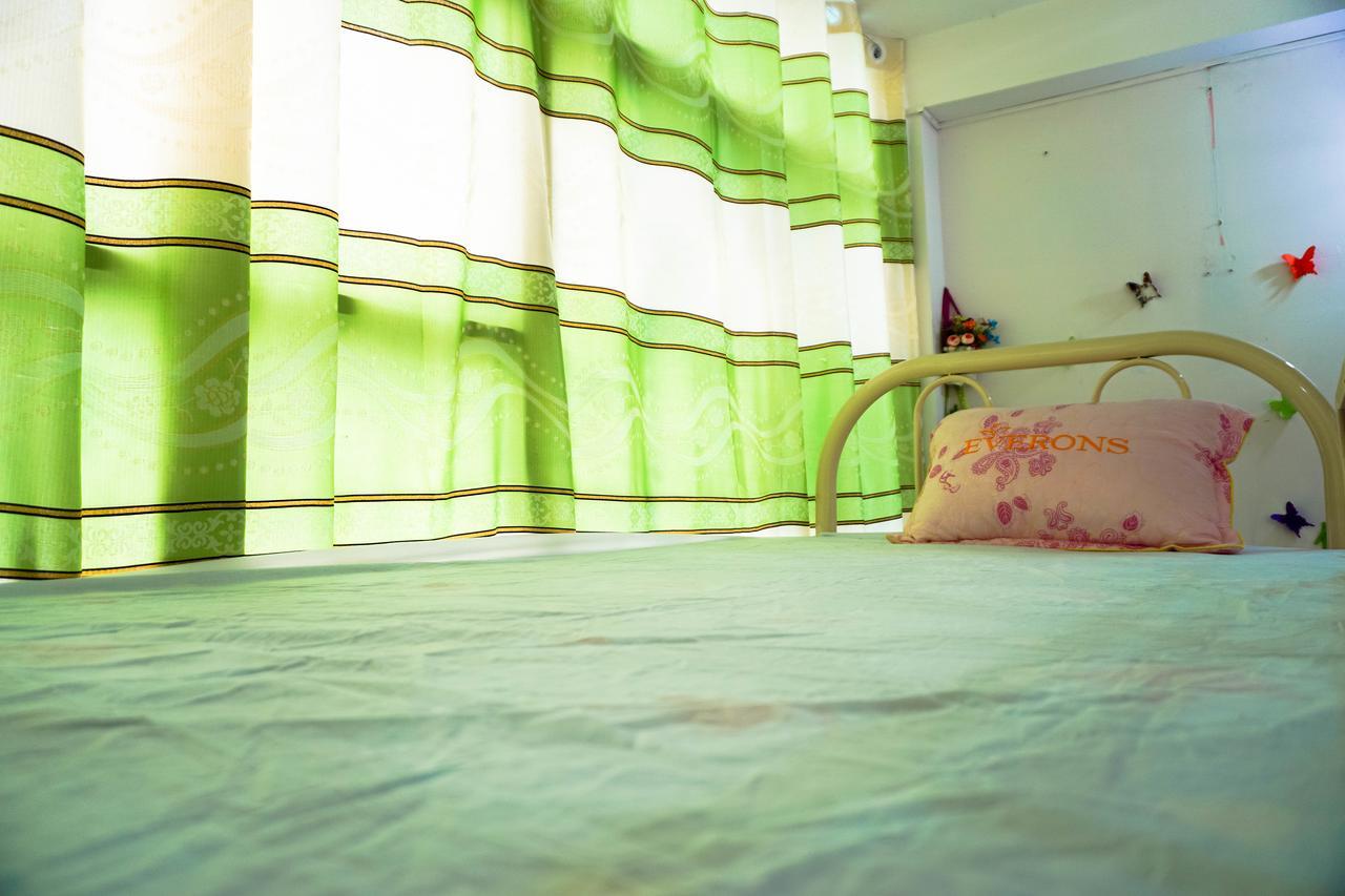 Color House Hostel Хошимин Экстерьер фото