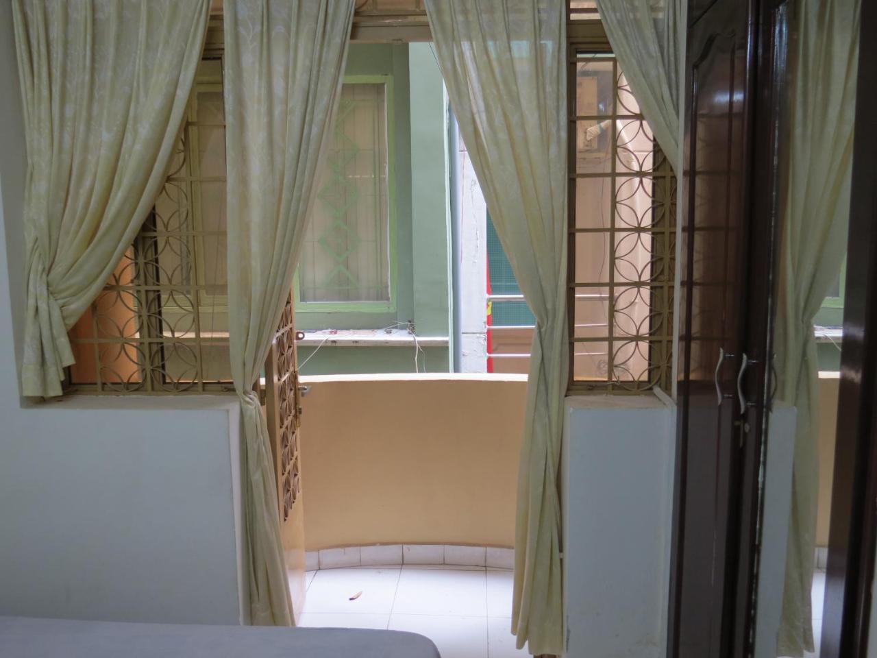 Color House Hostel Хошимин Экстерьер фото